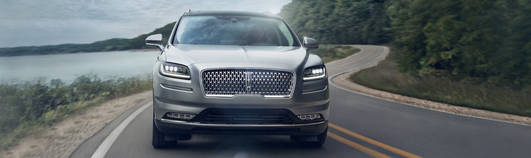 Lincoln Nautilus Rolling Still